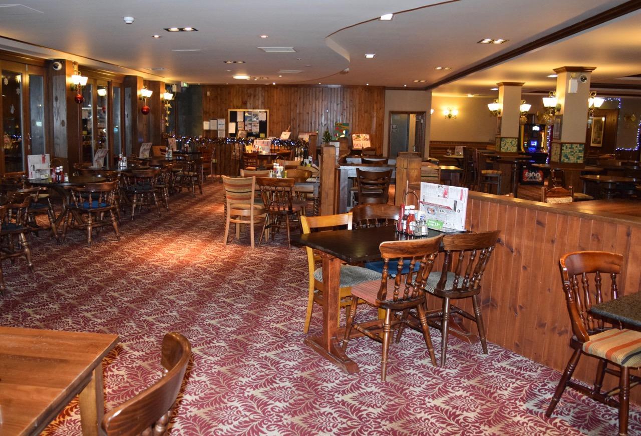 The Golden Acorn Wetherspoon Ξενοδοχείο Glenrothes Εξωτερικό φωτογραφία