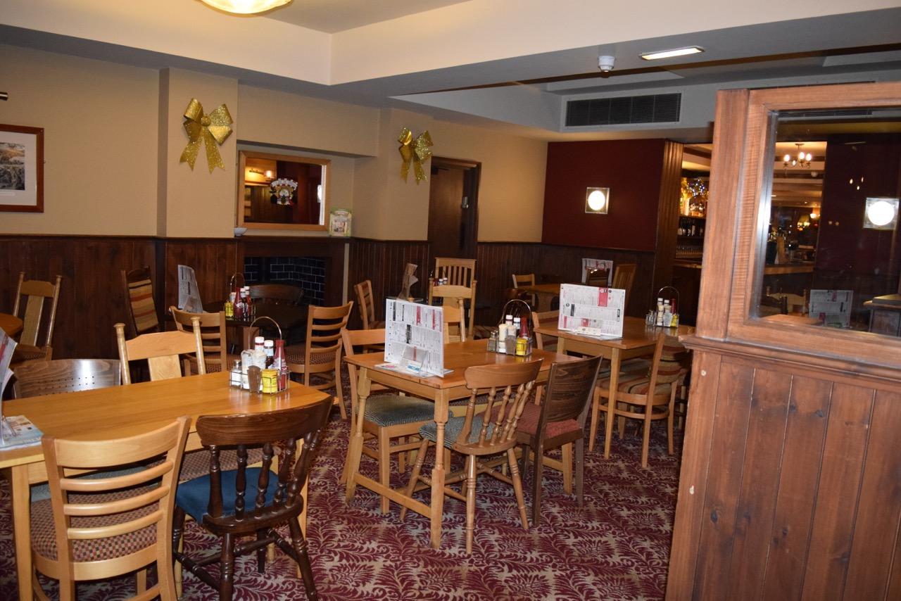 The Golden Acorn Wetherspoon Ξενοδοχείο Glenrothes Εξωτερικό φωτογραφία
